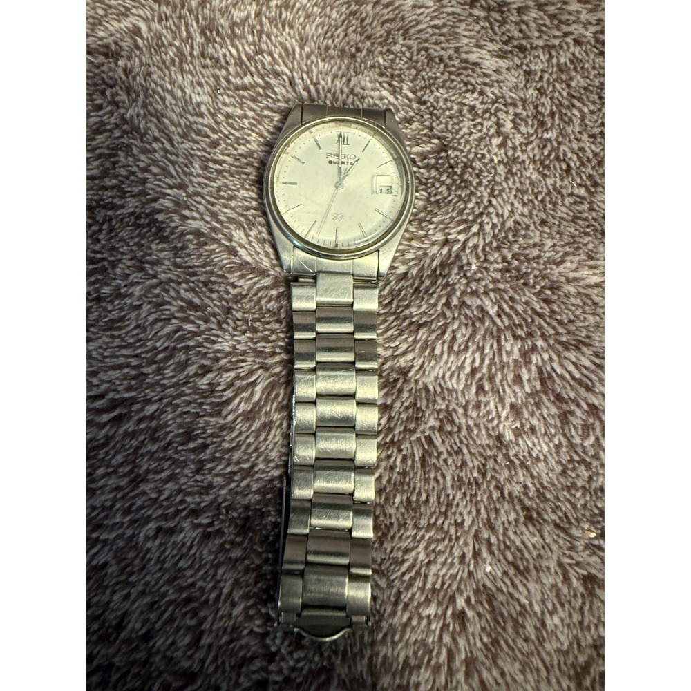 VINTAGE SEIKO QUARTZ WATCH WITH DAY MARKER - Needs Battery